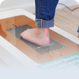 ESCANEO DE SUELA

Utilizamos dos escáneres 3D para escanear sus pies y garantizar imágenes precisas y medidas exactas de sus pies.